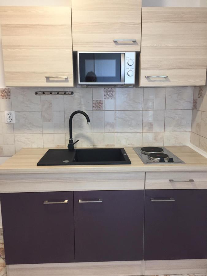 One-Bedroom Apartment, Wifi, Airco, Parking, Washing Machine, Grill Medulin Luaran gambar